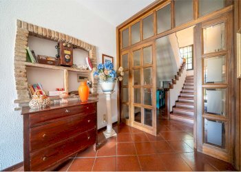 Portion of a house Fiorano Modenese - photo 8