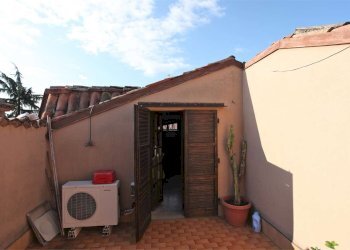 Portion of a house Fiorano Modenese - photo 21