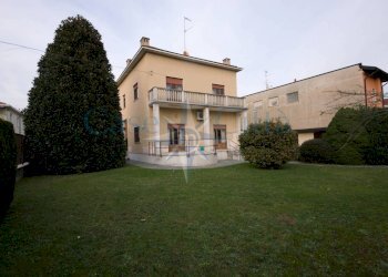 Villa Via Jesi, 5, Busto Arsizio - foto 1