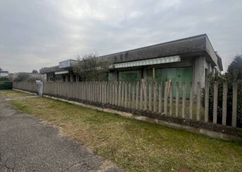 Office via Ferruccio Parri, Treviglio - photo 9