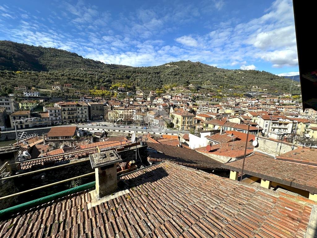 Appartamento Via Rocca, Dolceacqua - foto 1