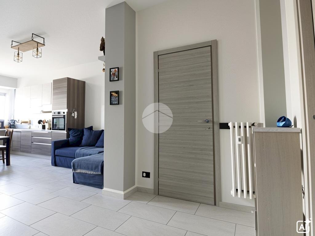 Three-room apartment Via Aosta, Rivoli - photo 3