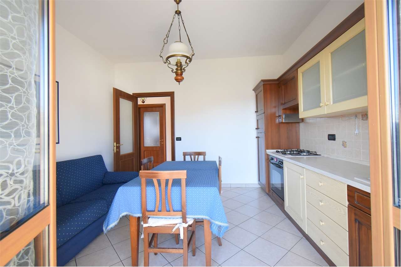 Three-room apartment Corneliano d'Alba - photo 1