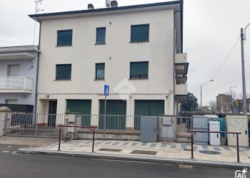 One-room apartment Via Cristoforo Colombo, Carpi - photo 1