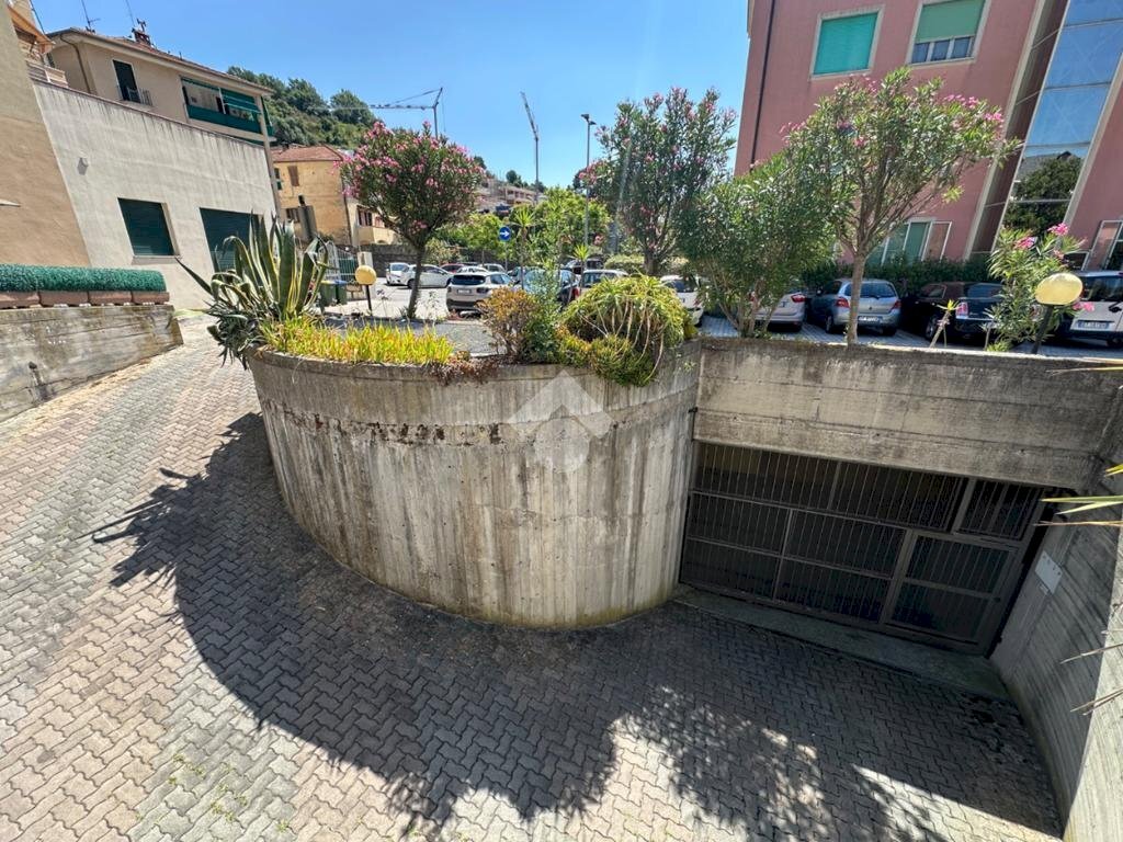 Box Piazzetta Aldo Moro, Finale Ligure - foto 2