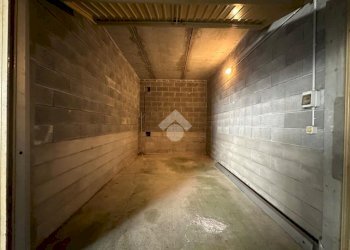 Box Piazzetta Aldo Moro, Finale Ligure - foto 3