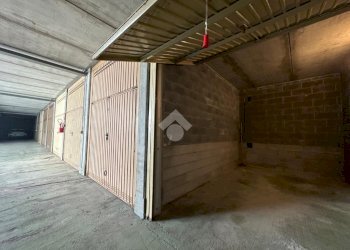 Box Piazzetta Aldo Moro, Finale Ligure - foto 4