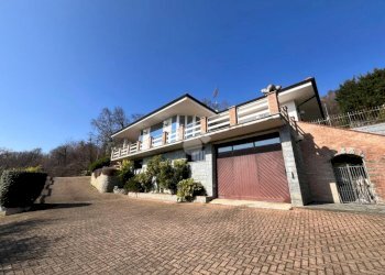 Villa Via Provinciale, Strambinello - foto 1