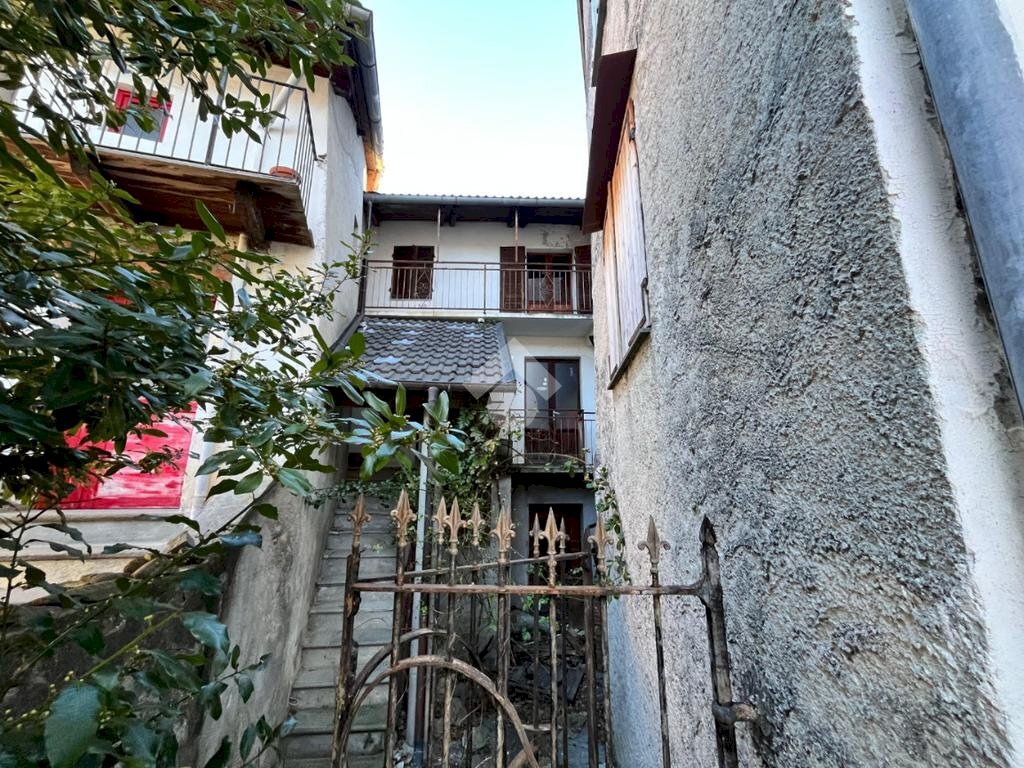 Casa semi indipendente Piazza repubblica, Brosso - foto 1