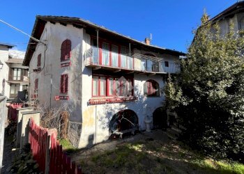 Casa semi indipendente Piazza repubblica, Brosso - foto 1