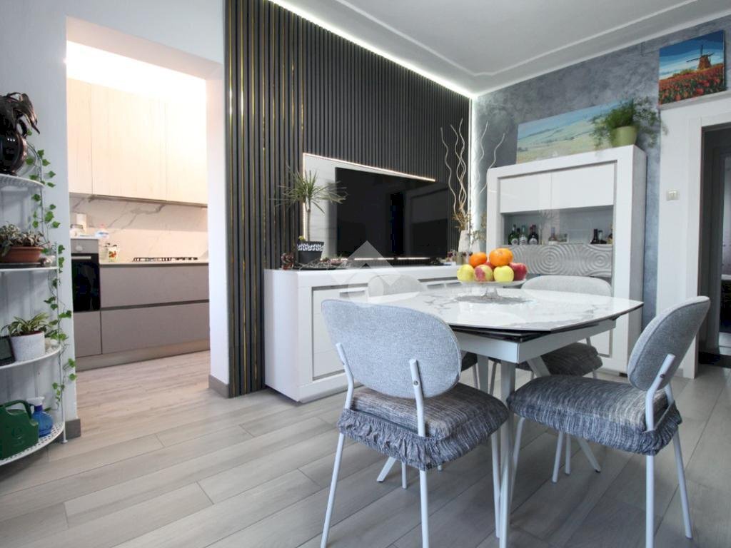 Three-room apartment Via radici, Casalgrande - photo 1