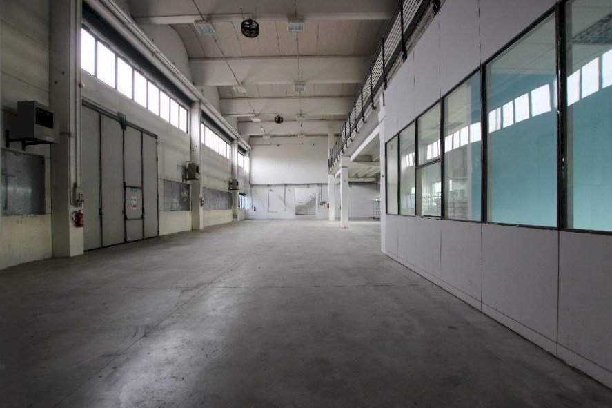 Capannone Calderara di Reno - foto 2