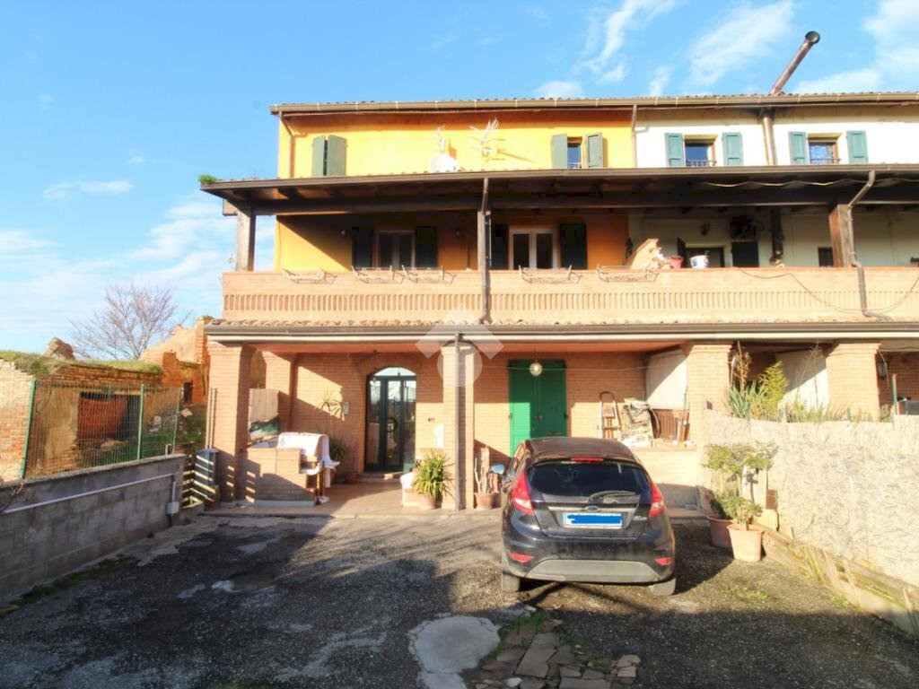 Casa semi indipendente Via ponte forca, Cadelbosco di Sopra - foto 1