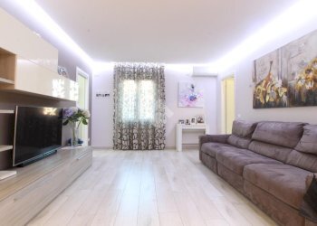 Quadrilocale Via giacomo leopardi, Cadelbosco di Sopra - foto 1