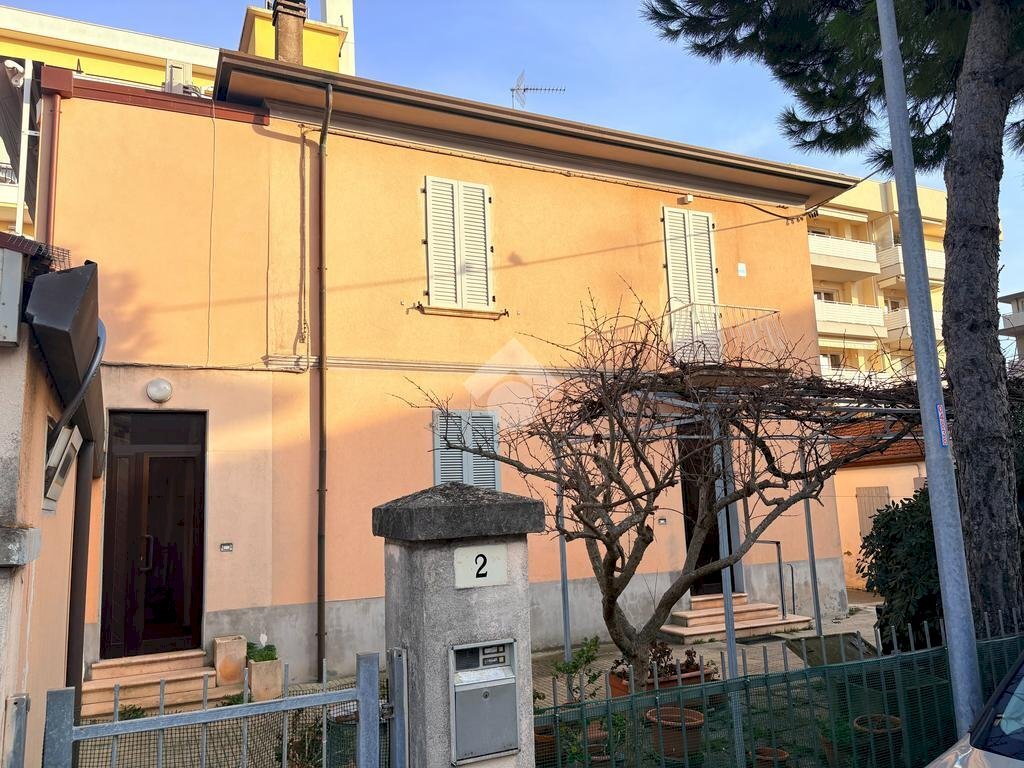 Quadrilocale Viale Pietro Garattoni, Rimini - foto 3