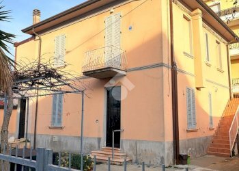 Quadrilocale Viale Pietro Garattoni, Rimini - foto 7