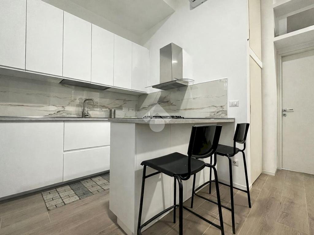 Bilocale Via cipro, Milano - foto 1