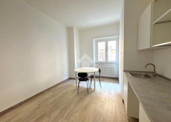 One-room apartment Via Viverone, Torino (neighborhood Parella) - photo 7