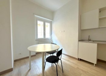 One-room apartment Via Viverone, Torino (neighborhood Parella) - photo 8