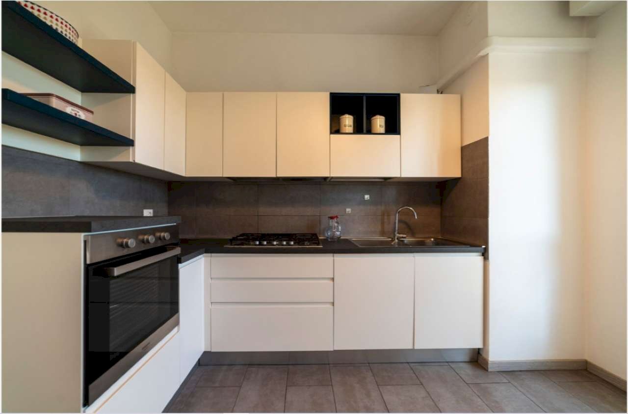 Trilocale via Lodovico il Moro 105, Milano - foto 2