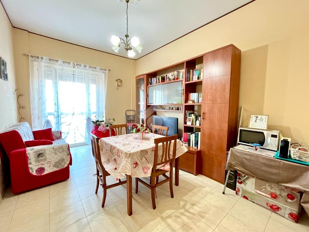 Two-room apartment Via Andrea Sansovino, Torino (neighborhood Vallette) - photo 2