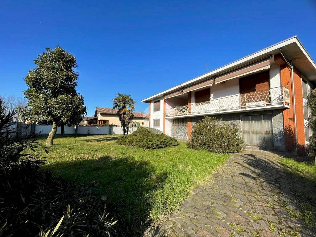 Villa Via Folletta, Boffalora Sopra Ticino - foto 1