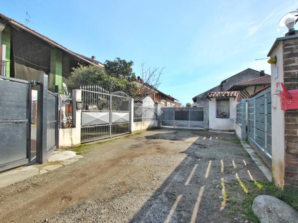 Independent house Via Massimo D'Azeglio, Borgo d'Ale - photo 3