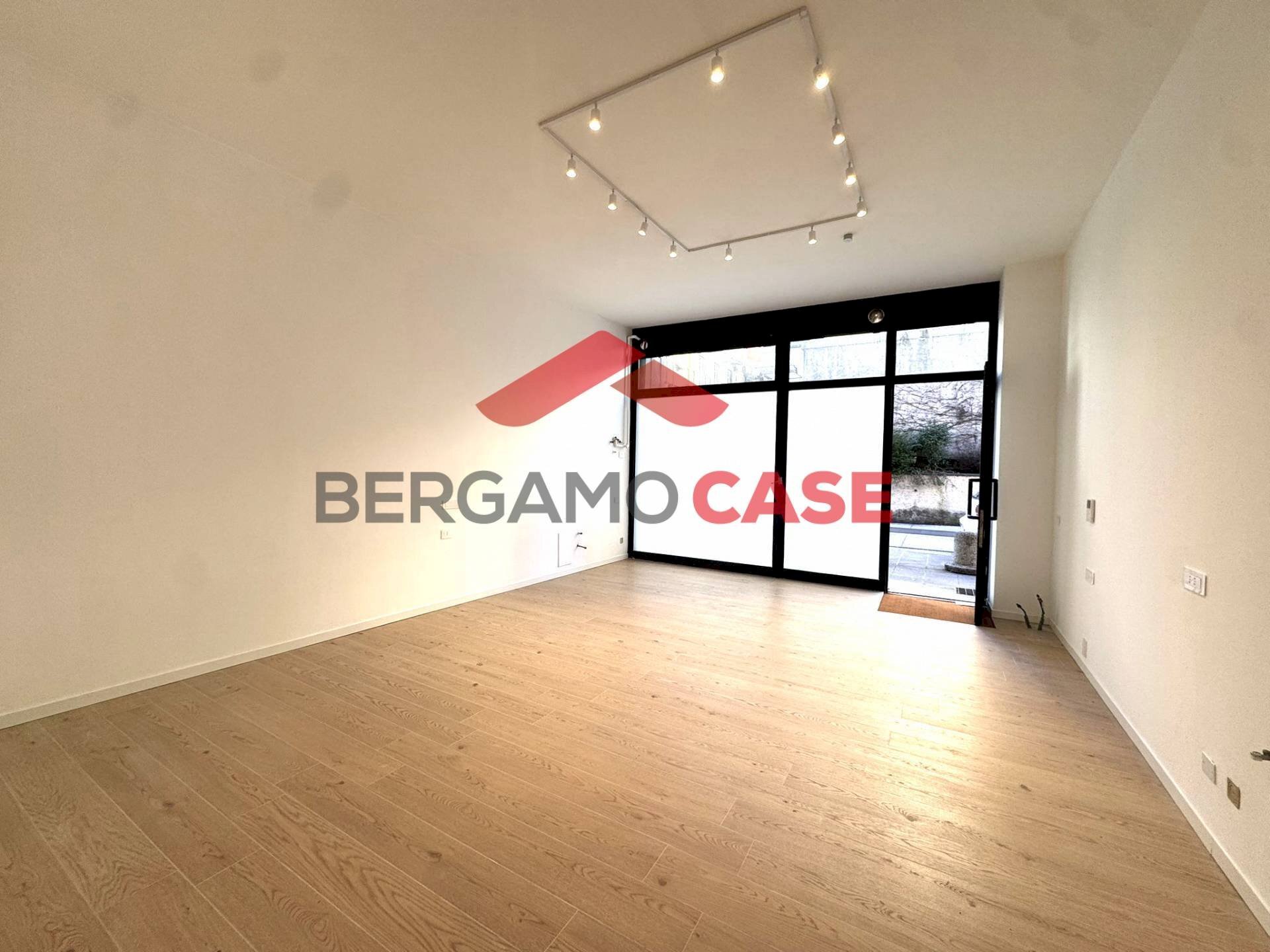 Foto 3 - Locale Commerciale Via Quarenghi
 
36, Bergamo - foto 3