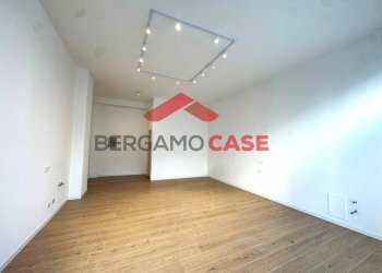 Foto 2 - Locale Commerciale Via Quarenghi
 
36, Bergamo - foto 2