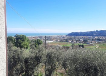 Foto 3 - Rustico via Croce
 
12, Altidona - foto 3