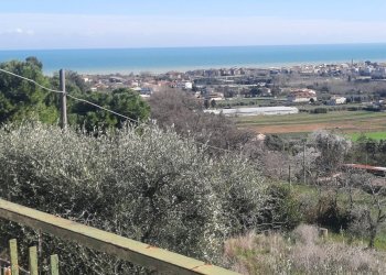 Foto 5 - Rustico via Croce
 
12, Altidona - foto 5