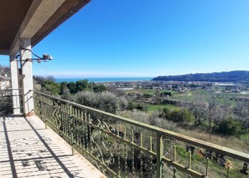 Foto 7 - Rustico via Croce
 
12, Altidona - foto 7