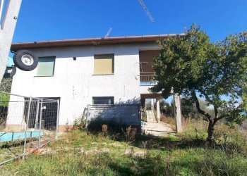 Foto 11 - Rustico via Croce
 
12, Altidona - foto 11