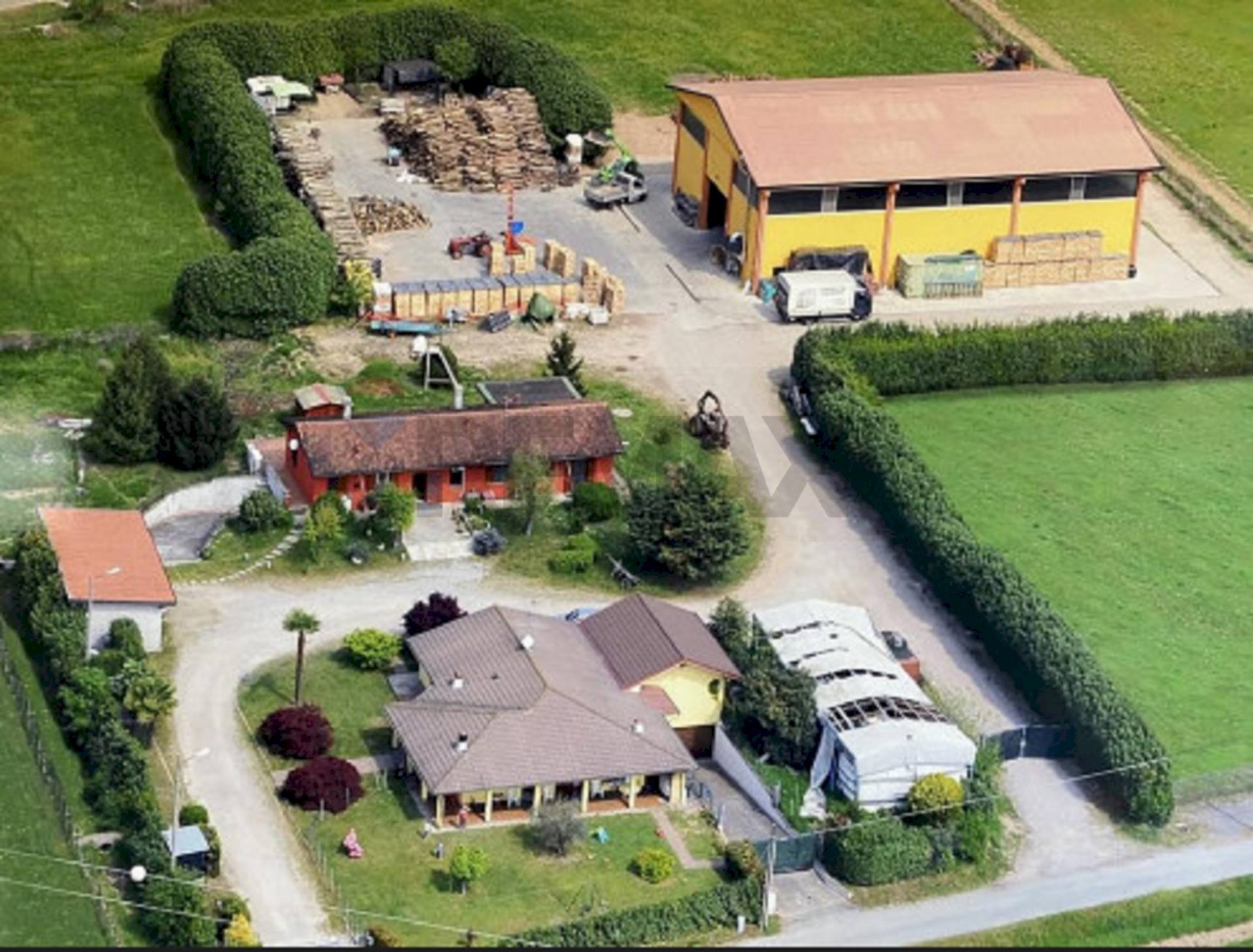 Casa all\'aperto - Capannone via don sturzo
 
snc, Marcallo con Casone - foto 1