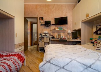 Camera / camera da letto - Casa semi indipendente Ticino
 
26, Rho - foto 20