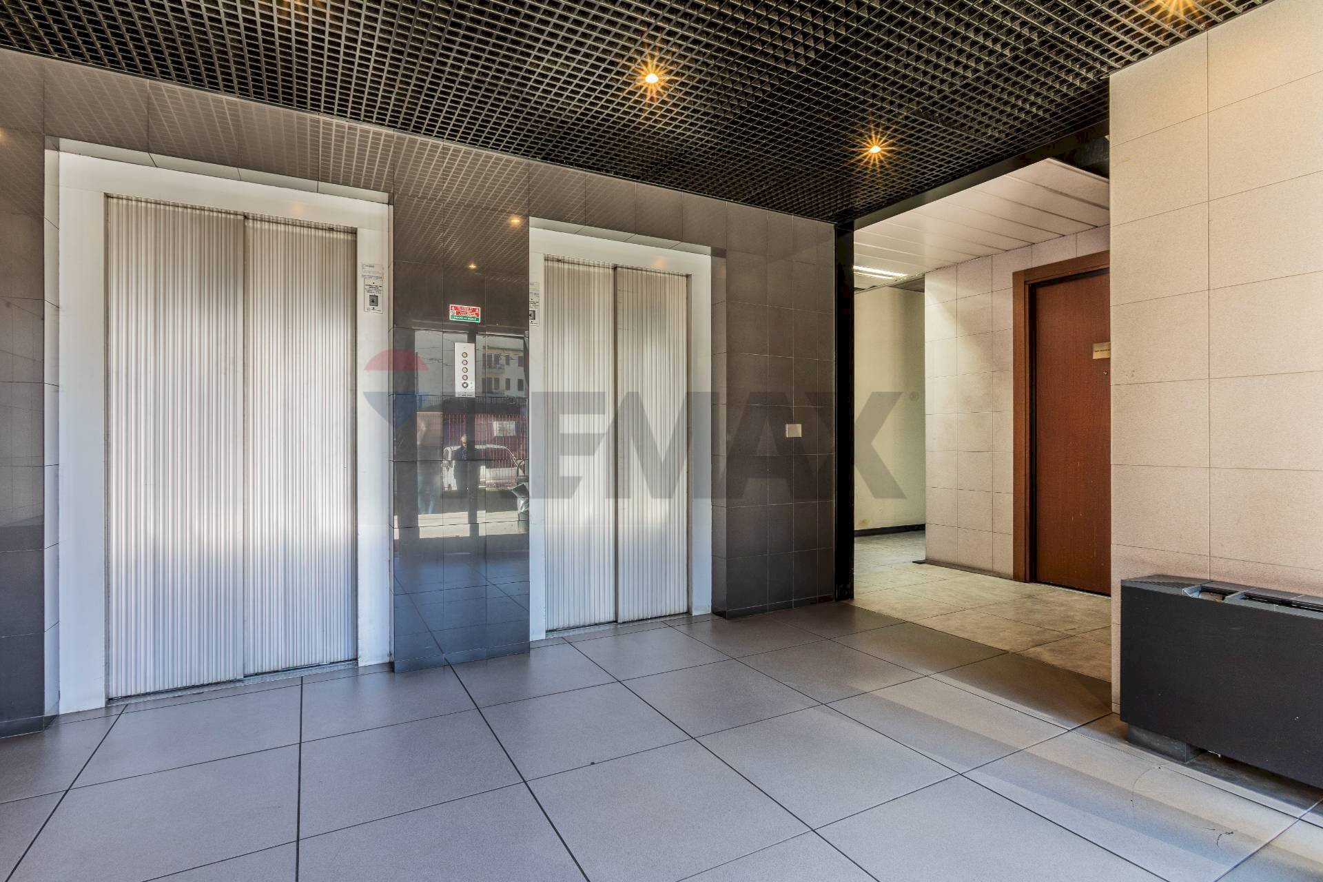 Ricezione / Lobby - Bilocale Via Noto
 
10, Milano - foto 2