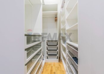 Cabina armadio - Bilocale Via Noto
 
10, Milano - foto 23