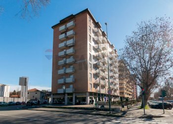 Edificio all\'aperto - One-room apartment Via Achille Grandi
 
11, Sesto San Giovanni - photo 1