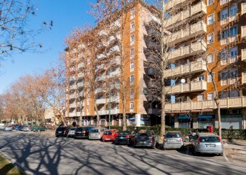 Edificio all\'aperto - One-room apartment Via Achille Grandi
 
11, Sesto San Giovanni - photo 2