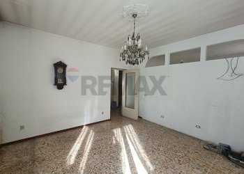 Stanza vuota - Trilocale via San Carlo
 
38, Rho - foto 1