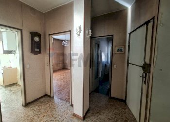 Hall / corridoio - Trilocale via San Carlo
 
38, Rho - foto 6