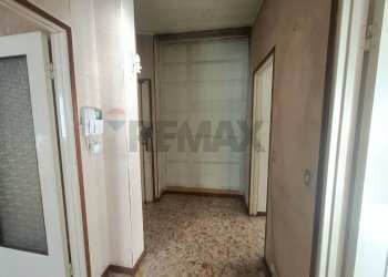 Hall / corridoio - Trilocale via San Carlo
 
38, Rho - foto 7