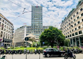 Edificio all\'aperto - Commercial Activity Piazza Generale Armando Diaz
 
6, Milano - photo 18