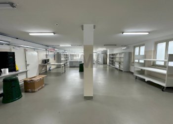 Parcheggio - Capannone via Piemonte
26, Opera - foto 7