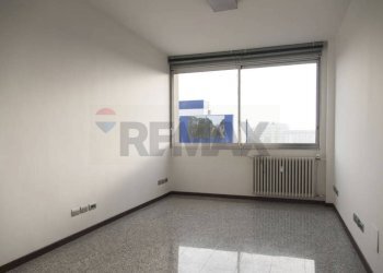 Stanza vuota - Ufficio Via Valassina
 
24, Milano - foto 2