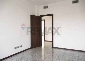 Stanza vuota - Ufficio Via Valassina
 
24, Milano - foto 4