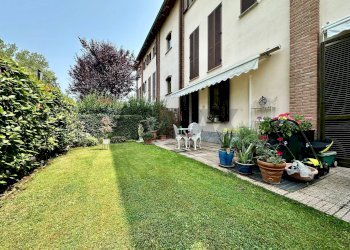 Giardino - Trilocale via Trento
 
4, Peschiera Borromeo - foto 8