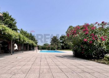 Piscina - Trilocale via Trento
 
4, Peschiera Borromeo - foto 33