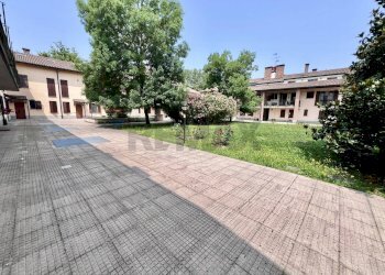 Casa all\'aperto - Trilocale via Trento
 
4, Peschiera Borromeo - foto 37