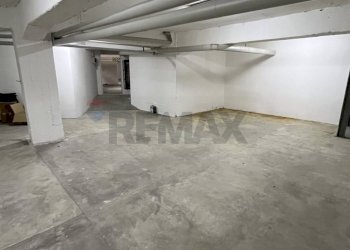 Parcheggio - Magazzino via degli Omenoni
 
2, Milano - foto 1